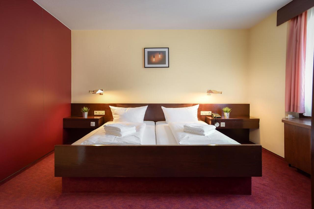 Kontaktlos Hotel Am Kappelberg Kontaktlos Фелбах Екстериор снимка
